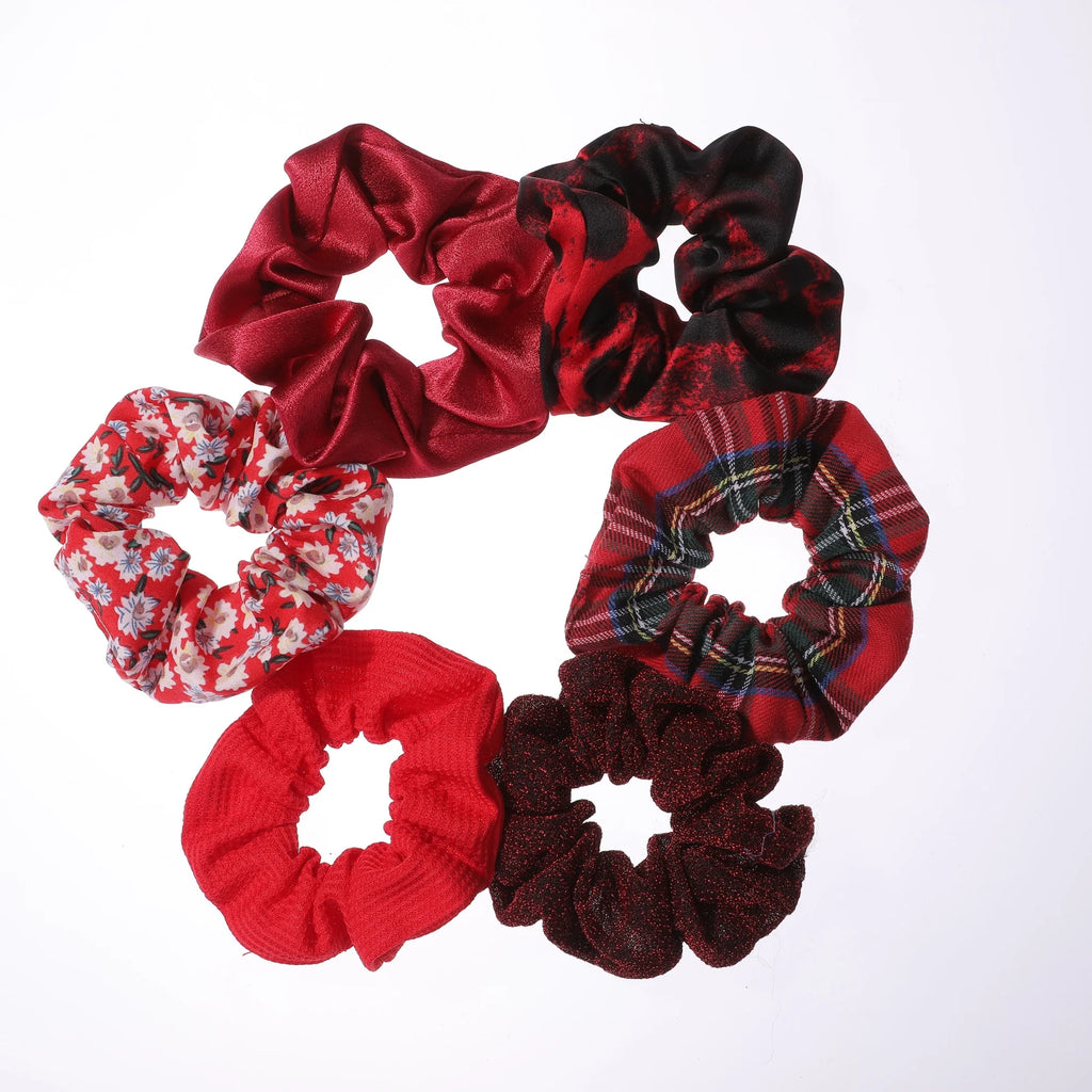 6 x  red hair Scrunchies