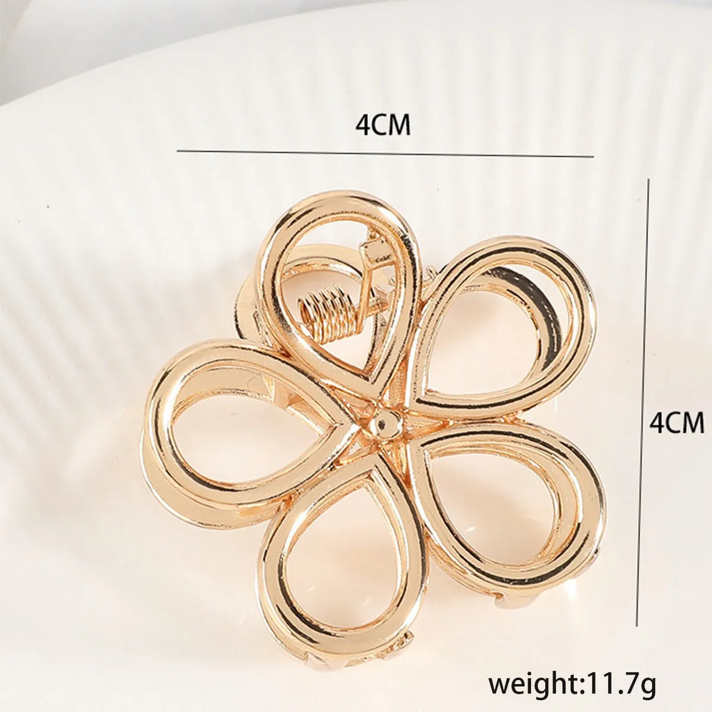 Metal Gold Silver Hollow Flower Hair Claw for Women Girls Hair Crab Clamps Ponytail Shark Clip Headdress Hair Style Accessories