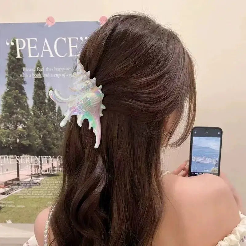 1pc seaside vacation style acrylic sea shell hair clip high-end feeling bun shark clip versatile hair accessory perfect for beach holiday or cruise. Conch