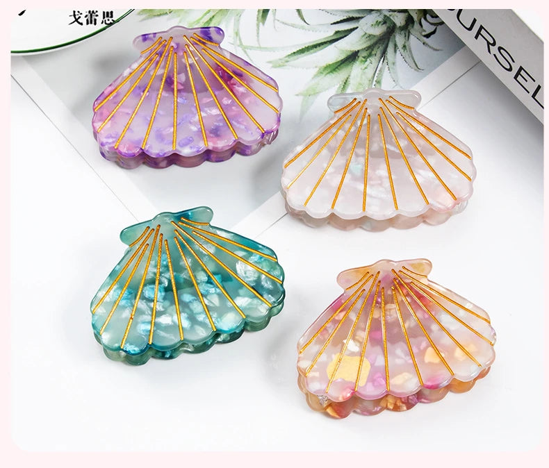 Small Seashell claw clip