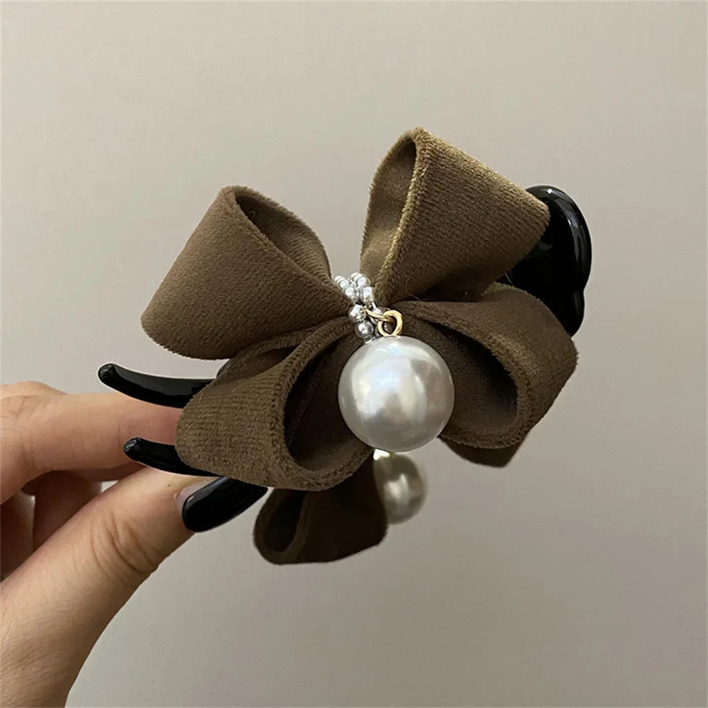 Pearl Bow Ponytail Holder Sweet Plush Hair Claw Korean Fashion Hairgrips Elegant Soft Solid Hair Clip for Girls Hairpin Headwear