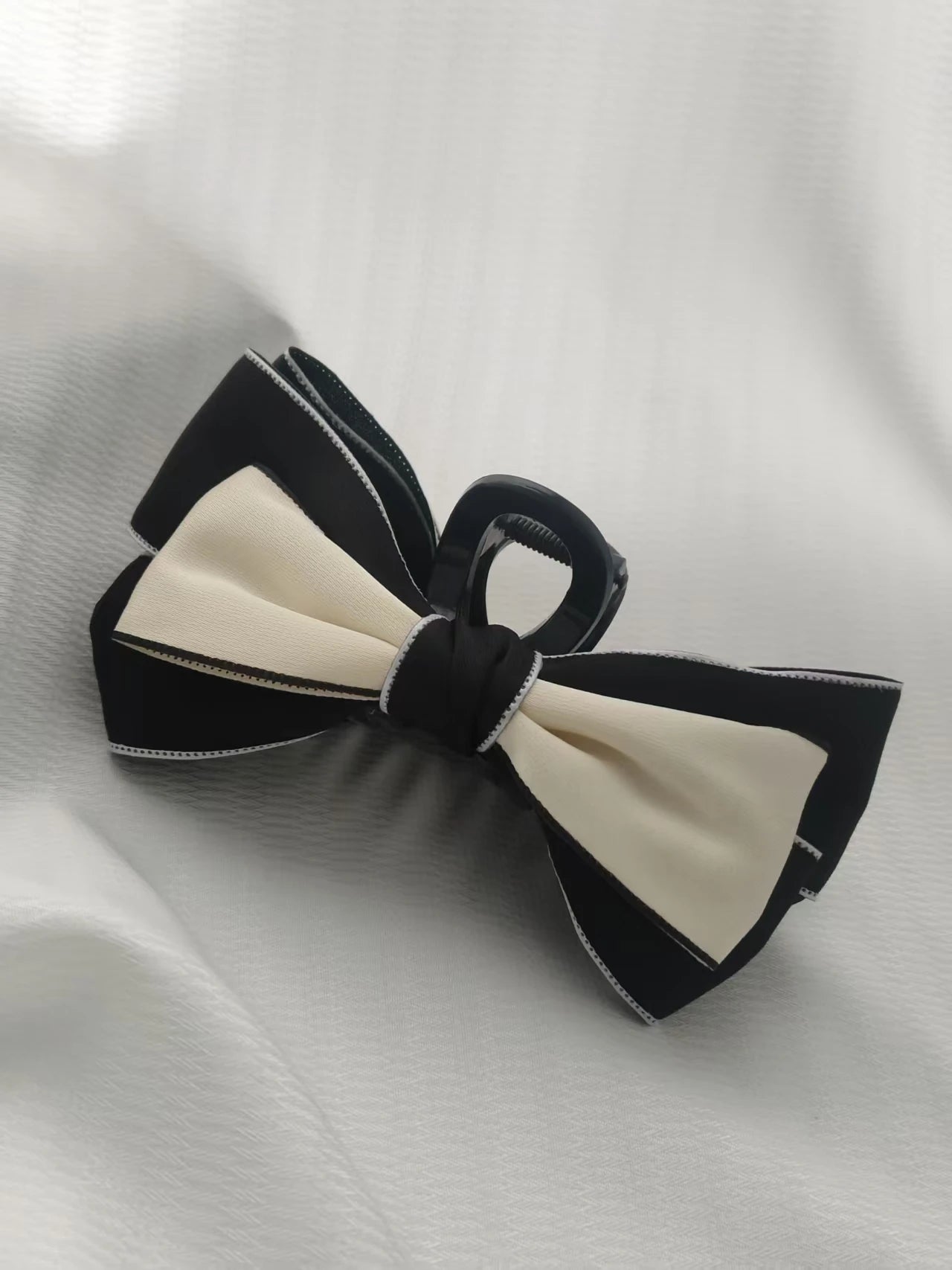 Double sided bow hair claw clip