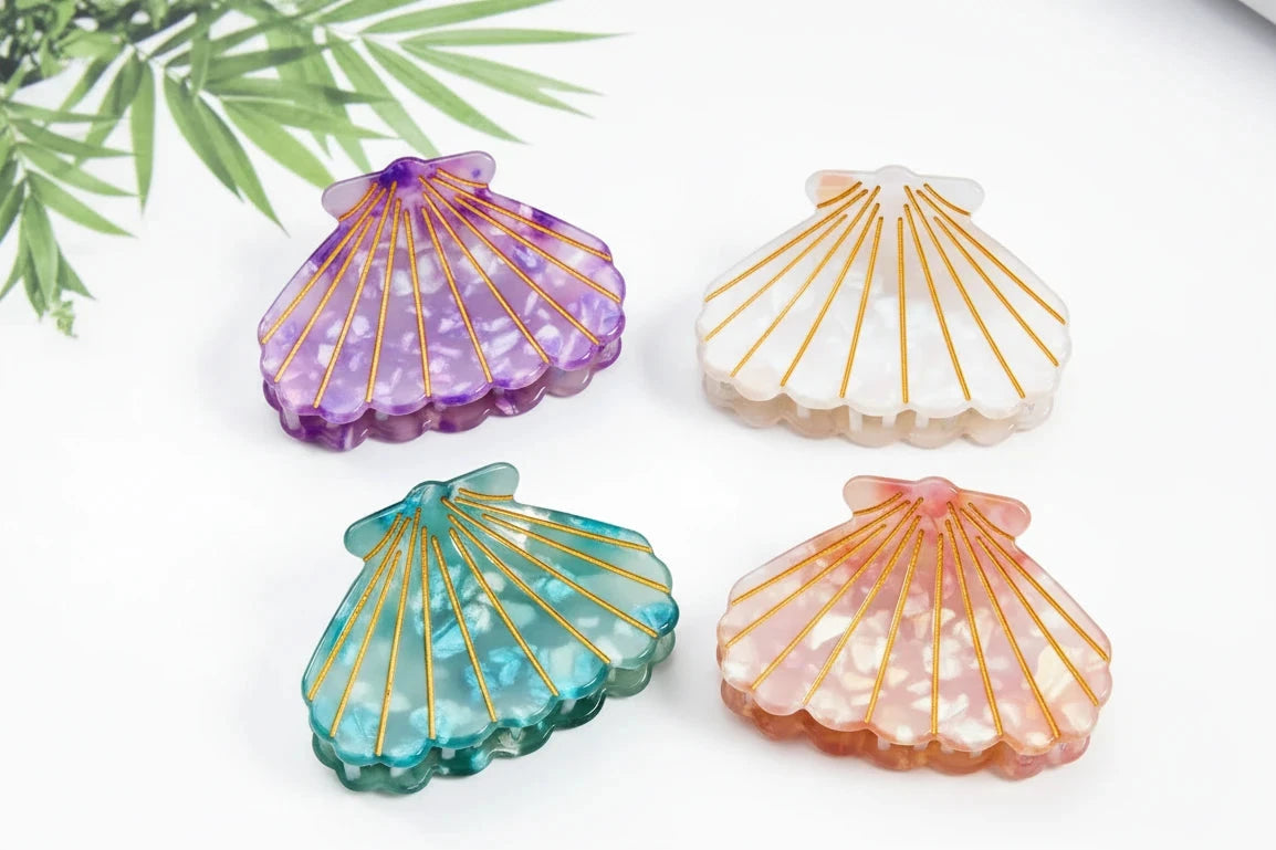 Small Seashell claw clip