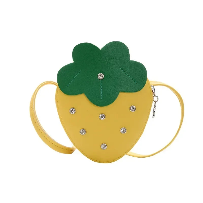 1 Pcs Children Small Bag Strawberry Crossbody Bag Cute Little Girl Zero Wallet Versatile Fashion Shoulder Bag Trend Kids Handbag