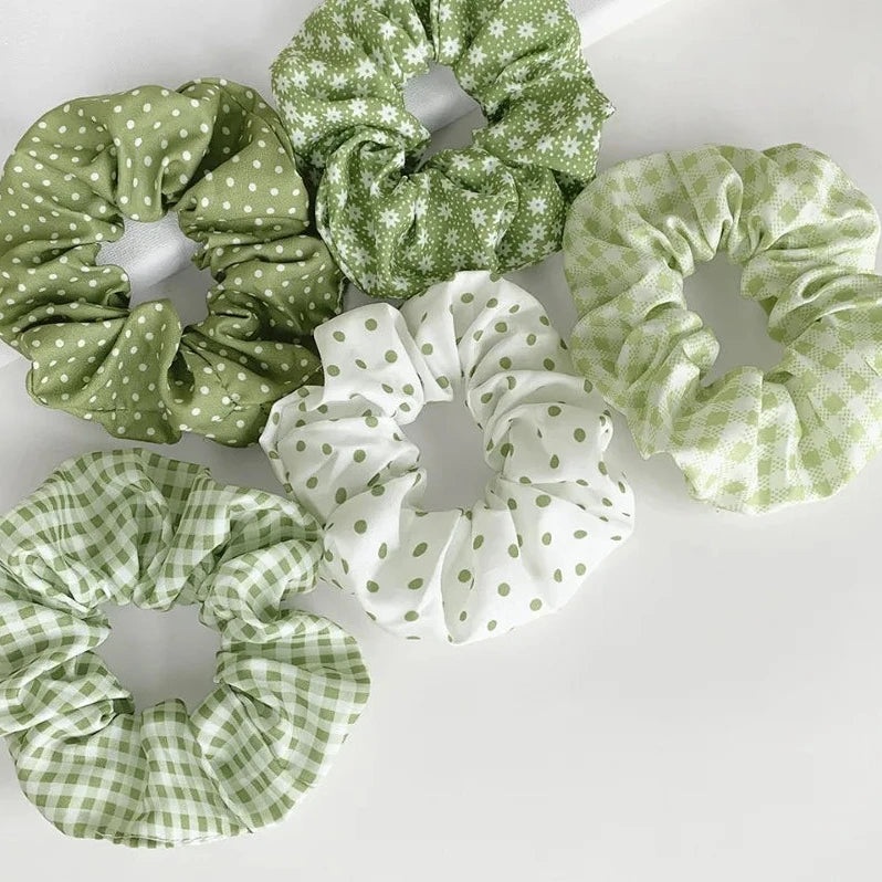 5 x Polka Dot Hair scrunchies