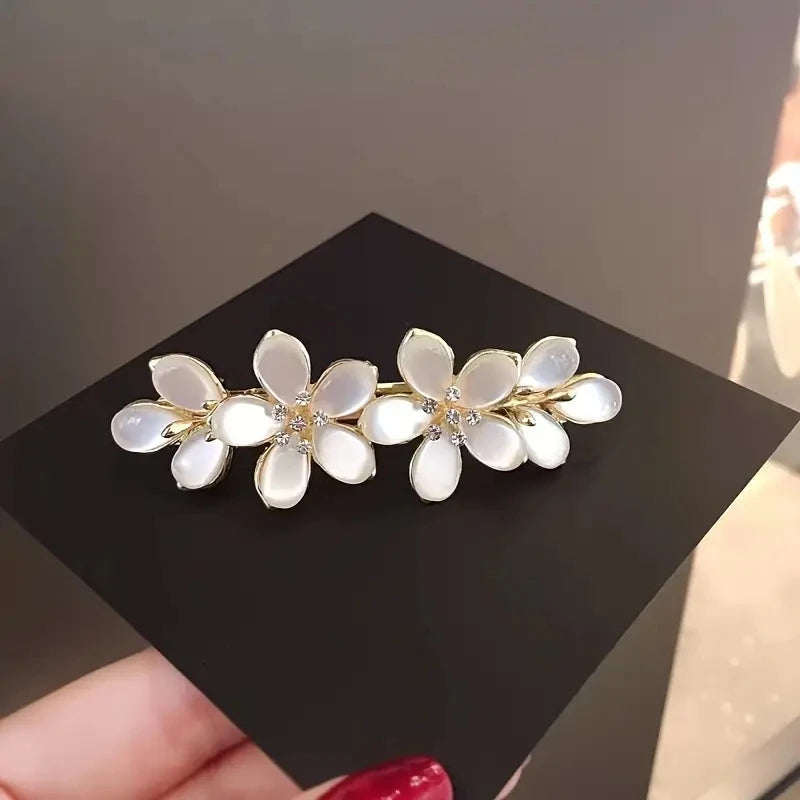 White Flower Imitation Pearl Hair Clip