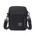 Men's bag, available in single shoulder or cross-body design, suitable for daily use during school. Made of nylon material.i