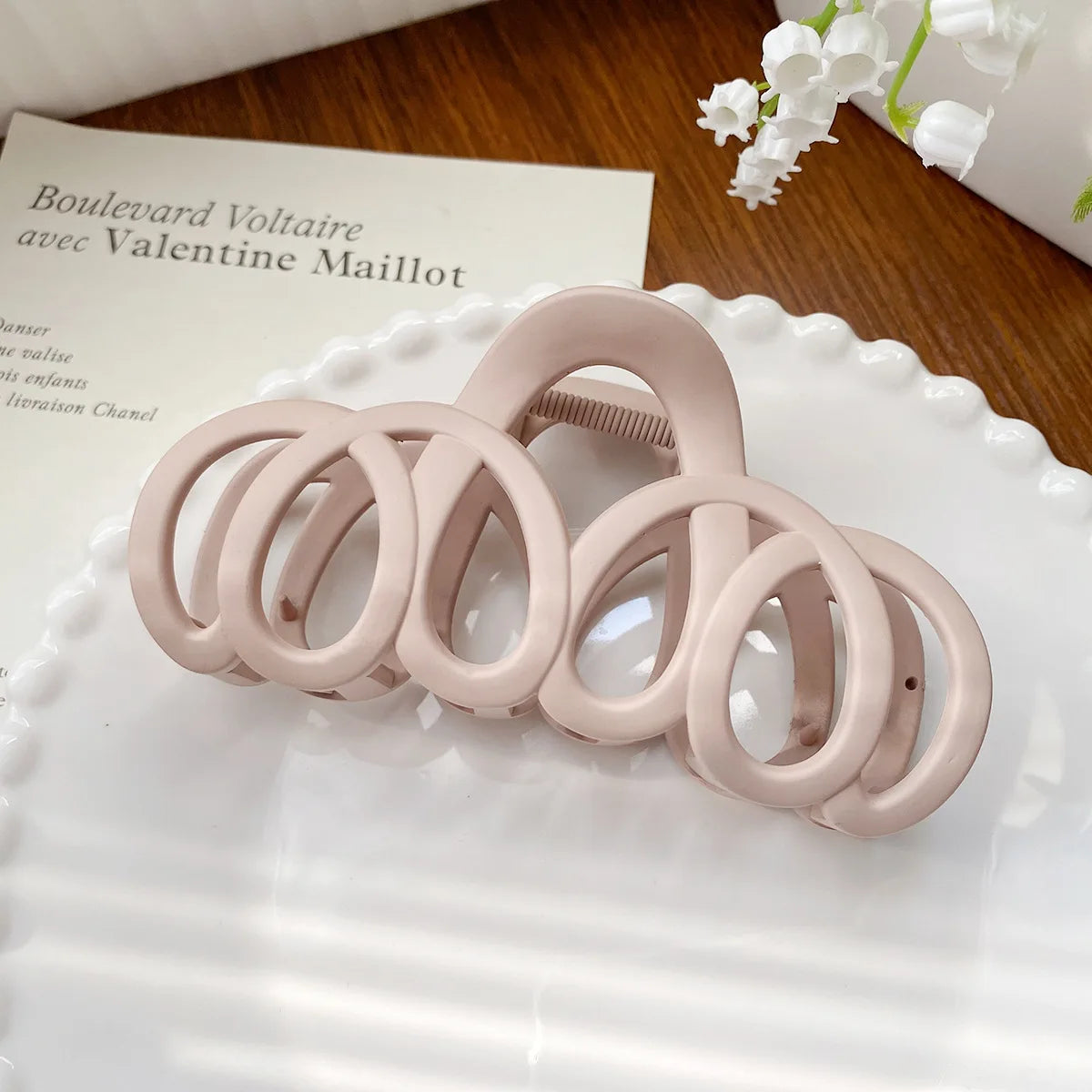 Hollow Hair Claw clip