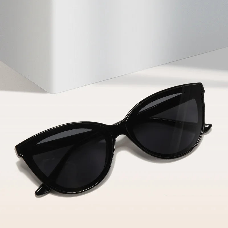 Large Frame Cat Eye Sun Glasses UV400