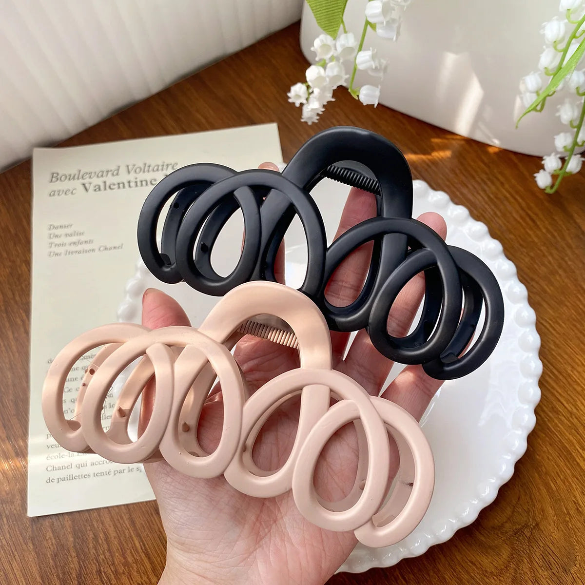 Hollow Hair Claw clip