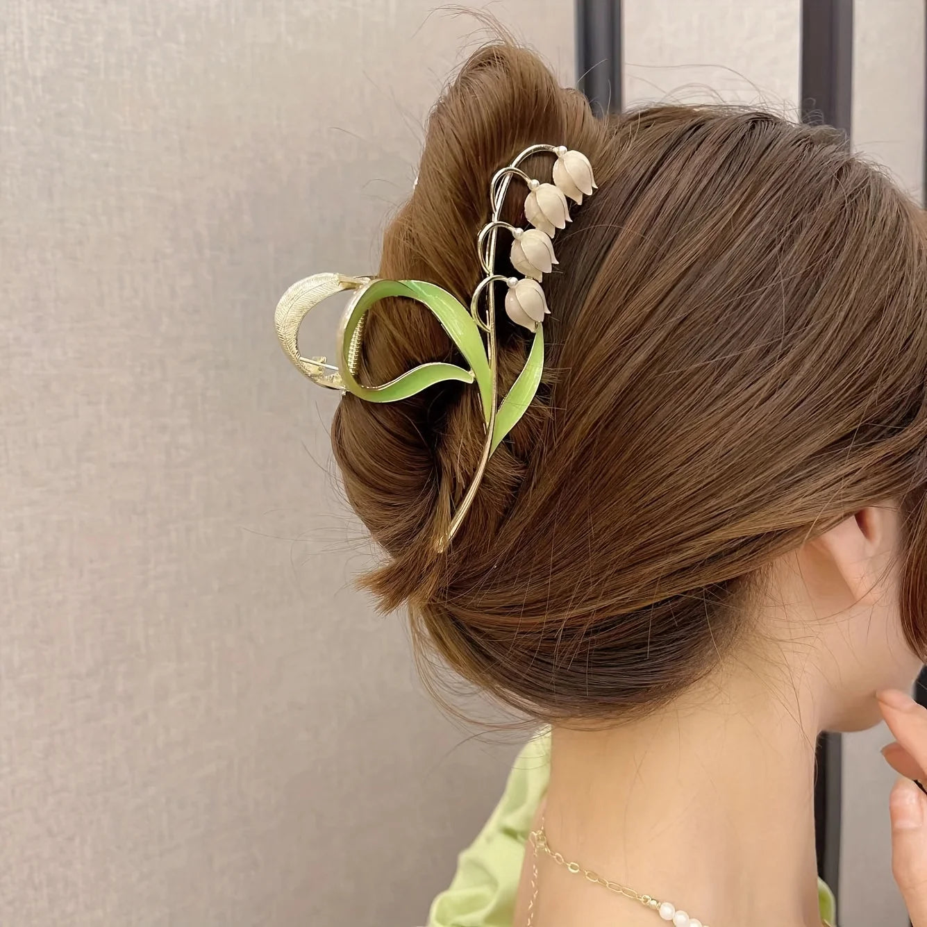 1PCS Bell Orchid Flowers Super Fairy bluebells Hair Accessories, Large Premium  Clip, Autumn Hundred claw  Clip pretty flowers pink purple  beautiful well made metal hair clip for hair up dos