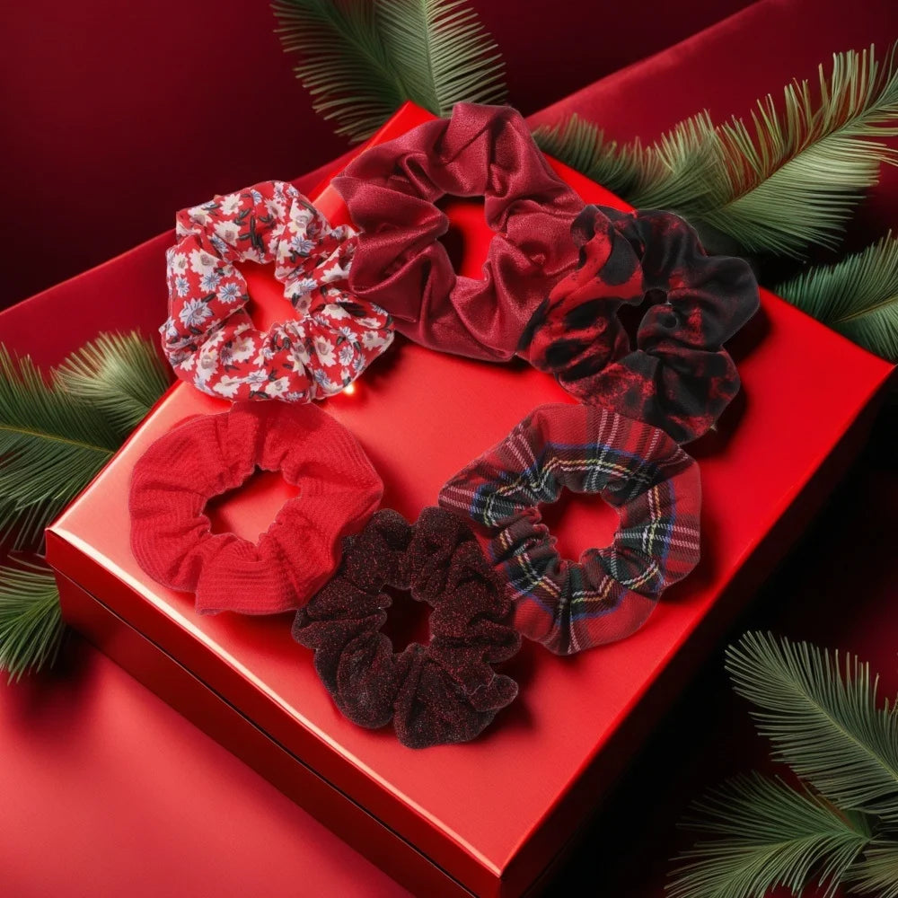 6 x  red hair Scrunchies