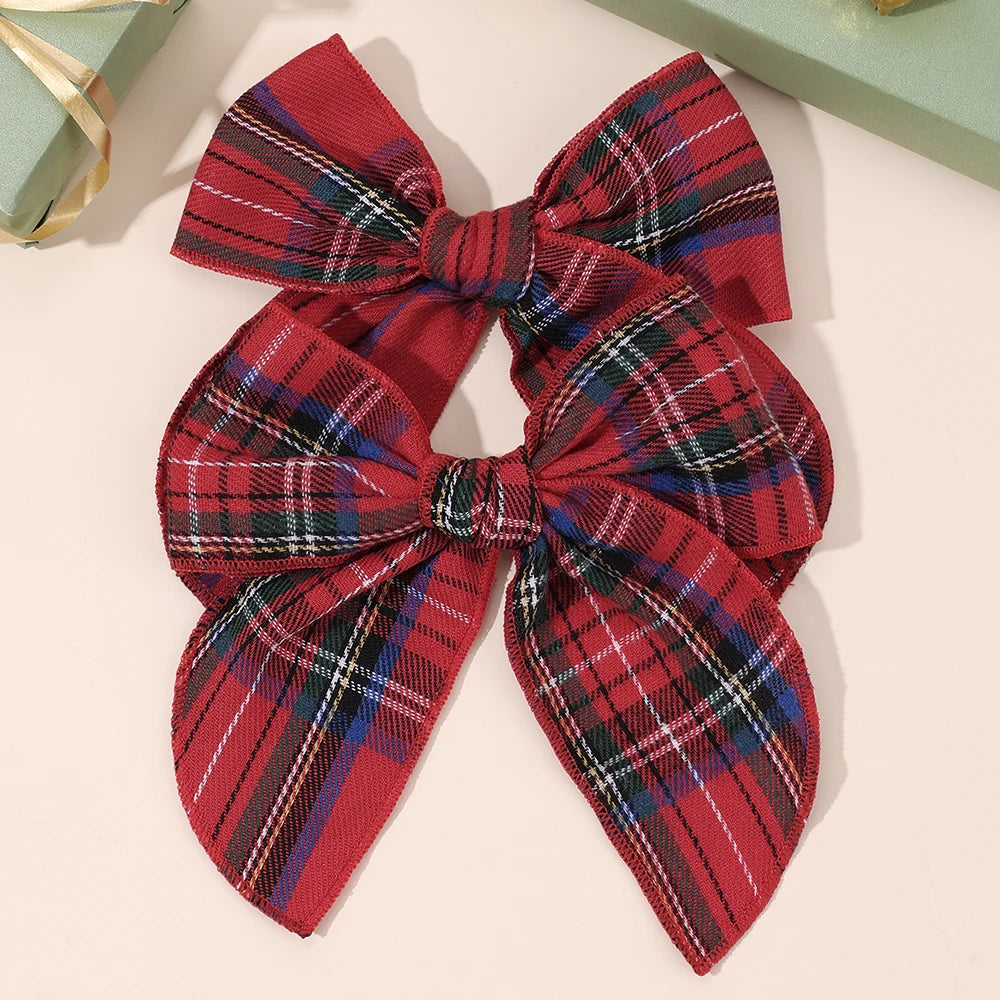 2 bows Christmas tartan pattern